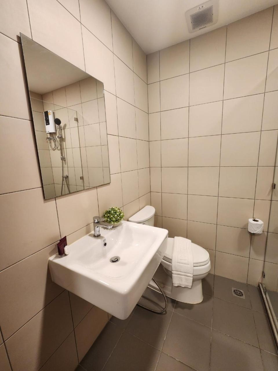 United Tower Thonglor By Aspira Daire Bangkok Dış mekan fotoğraf