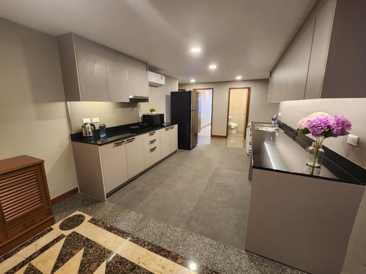 United Tower Thonglor By Aspira Daire Bangkok Dış mekan fotoğraf
